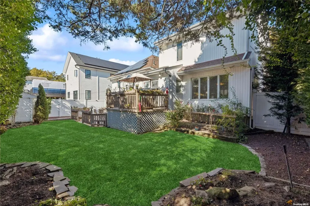 911 Midway Woodmere NY 11598