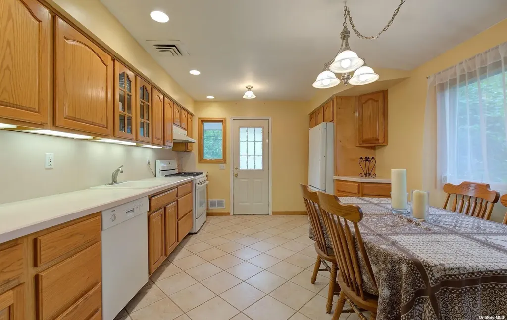 2 Candy Lane Huntington Station NY 11746