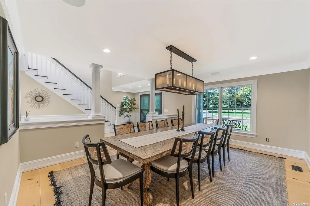 300 Maple Street Islip NY 11751