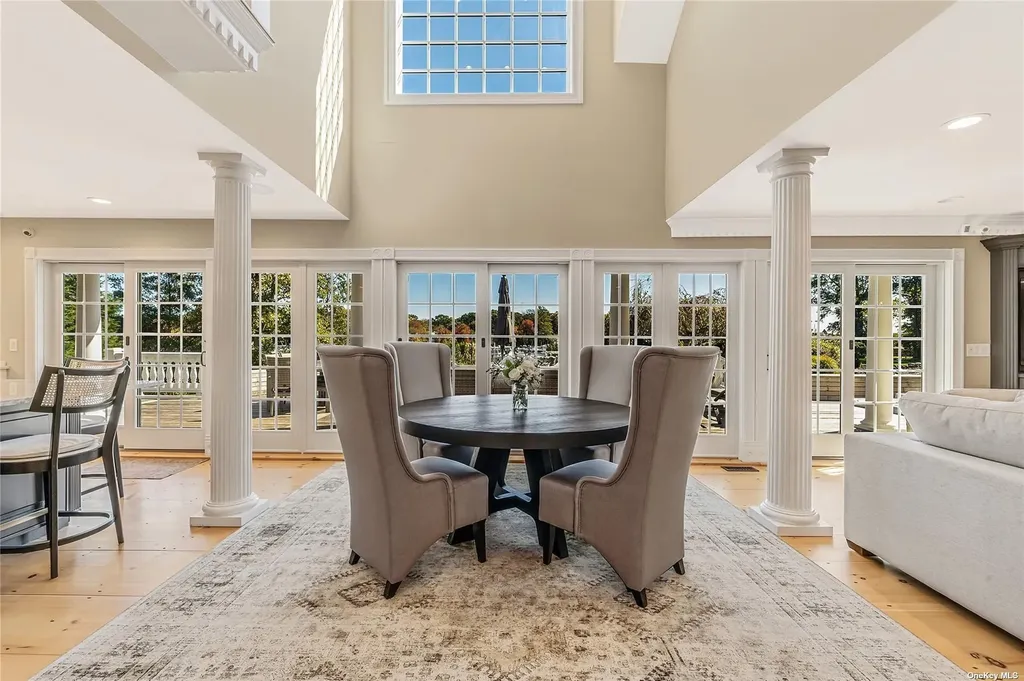 300 Maple Street Islip NY 11751