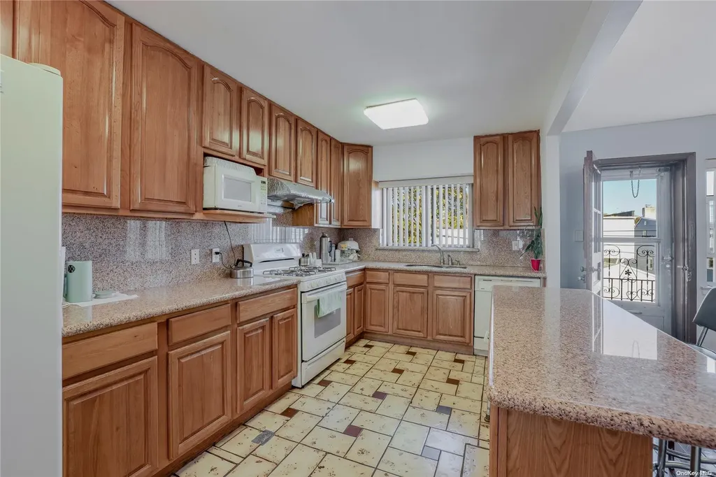 1217 E 86th Street Brooklyn NY 11236
