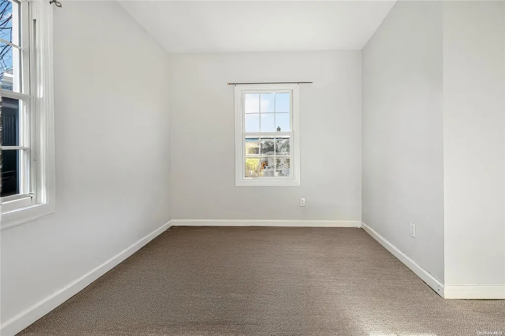 27 Albemarle Avenue Hempstead NY 11550