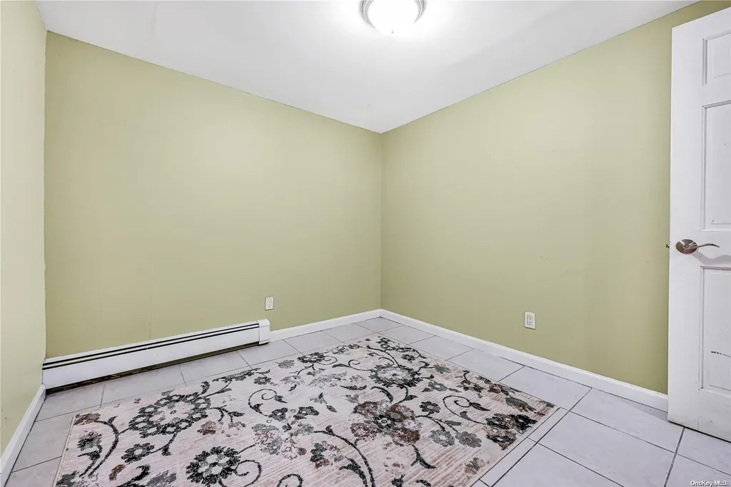 27 Albemarle Avenue Hempstead NY 11550