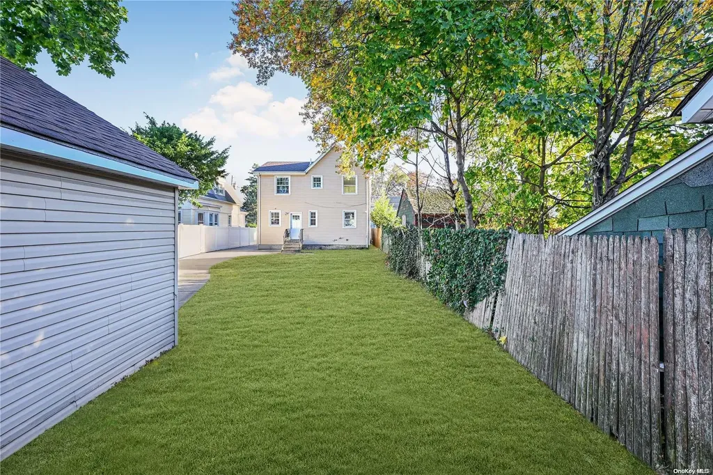 27 Albemarle Avenue Hempstead NY 11550
