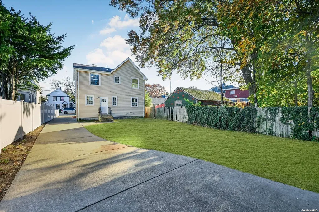 27 Albemarle Avenue Hempstead NY 11550