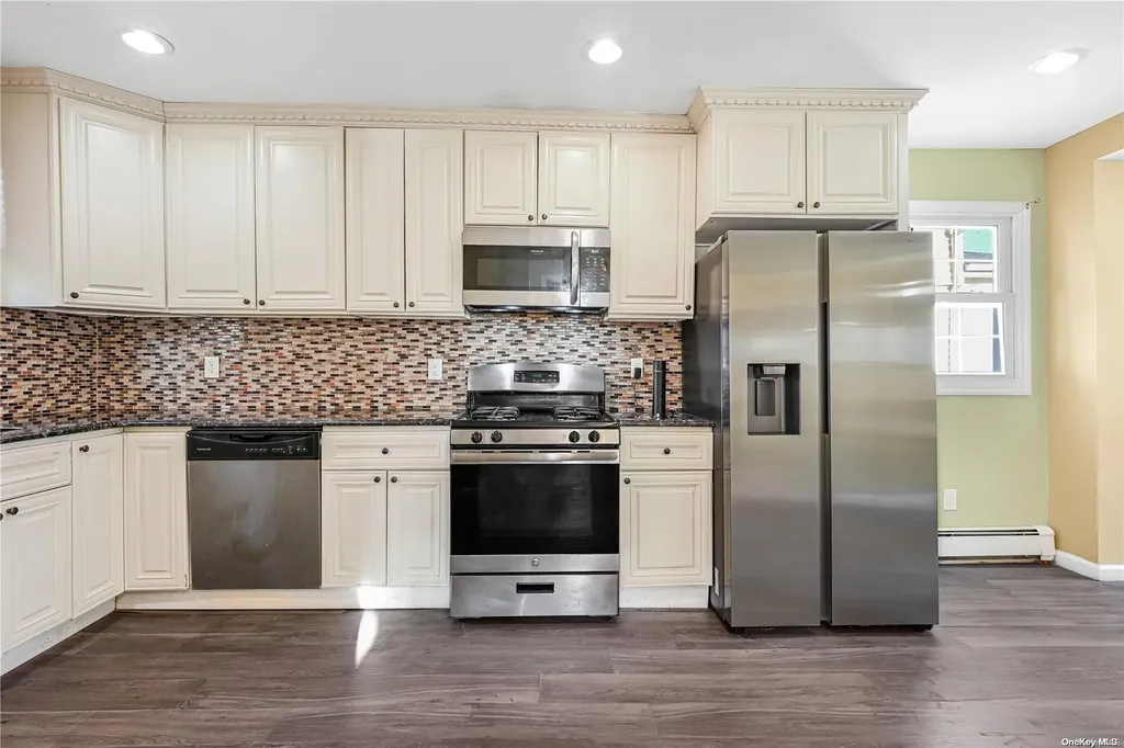27 Albemarle Avenue Hempstead NY 11550