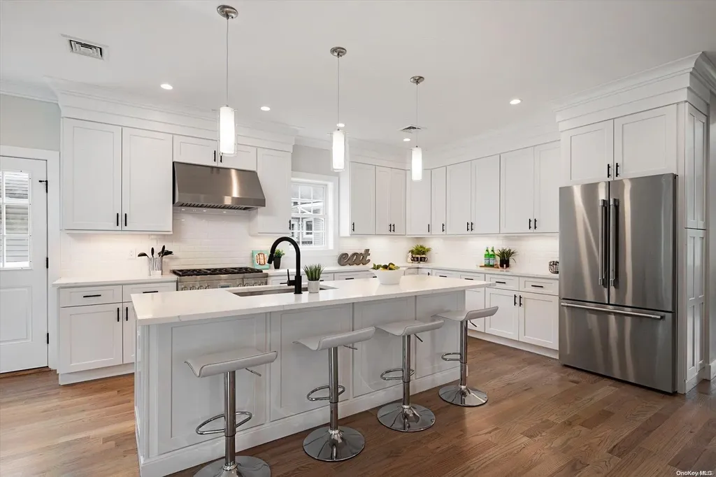 2203 Hillside Avenue Bellmore NY 11710