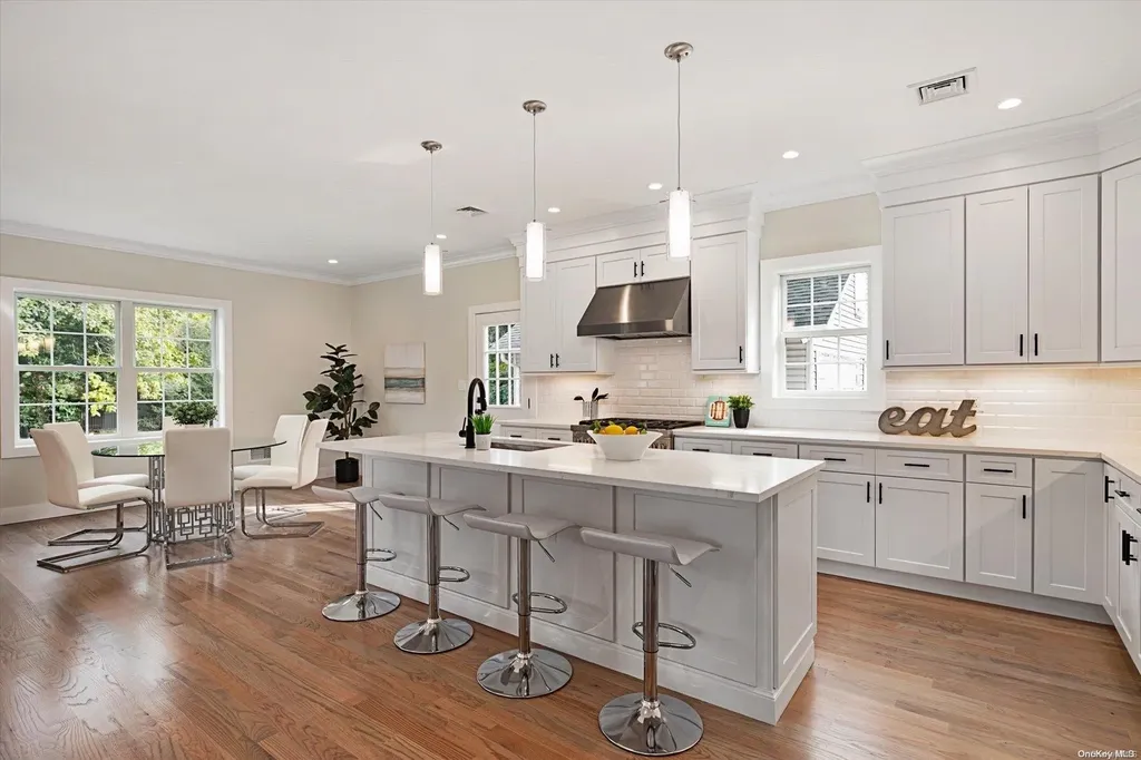 2203 Hillside Avenue Bellmore NY 11710