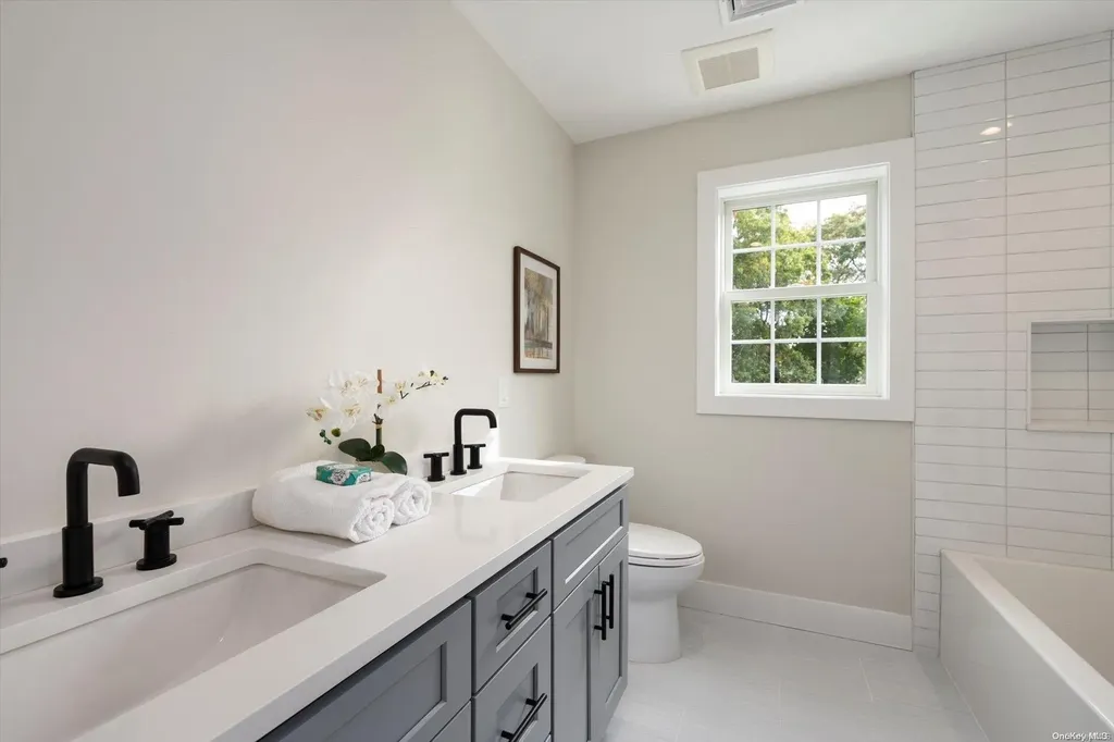 2203 Hillside Avenue Bellmore NY 11710