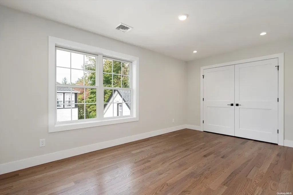 2203 Hillside Avenue Bellmore NY 11710