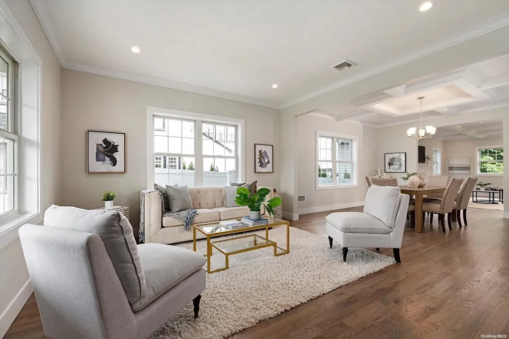 2203 Hillside Avenue Bellmore NY 11710