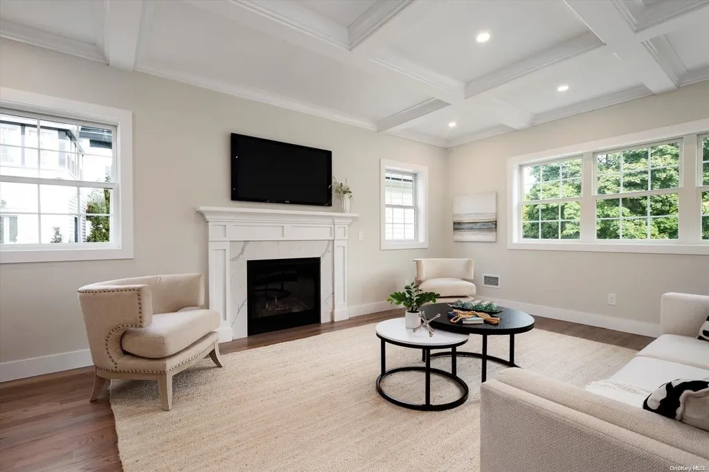 2203 Hillside Avenue Bellmore NY 11710