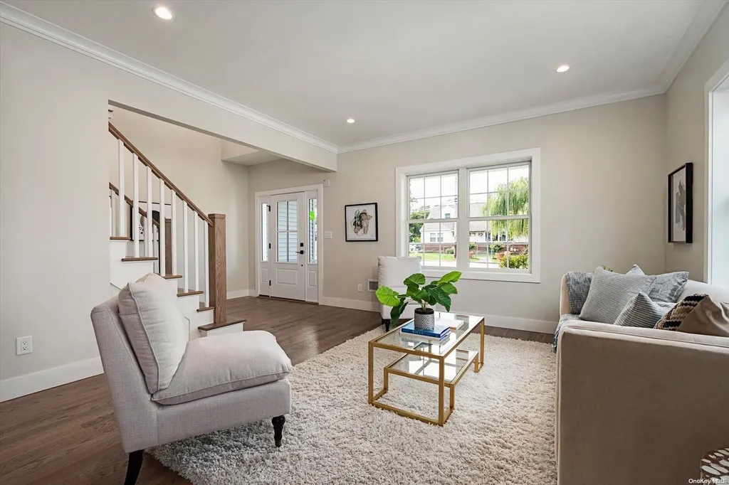 2203 Hillside Avenue Bellmore NY 11710