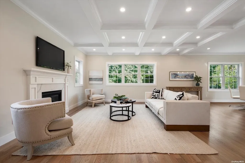 2203 Hillside Avenue Bellmore NY 11710