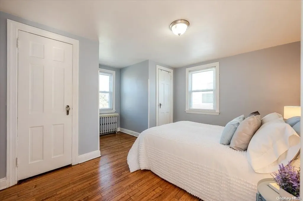 69 Claurome Place Freeport NY 11520