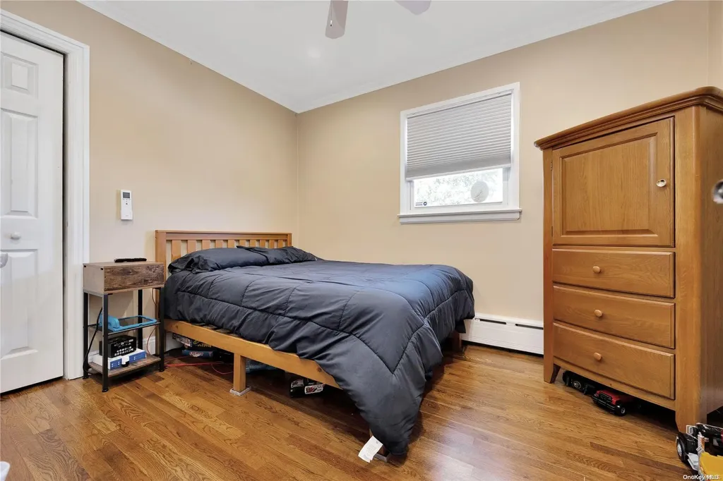 387 Montgomery Avenue Oceanside NY 11572