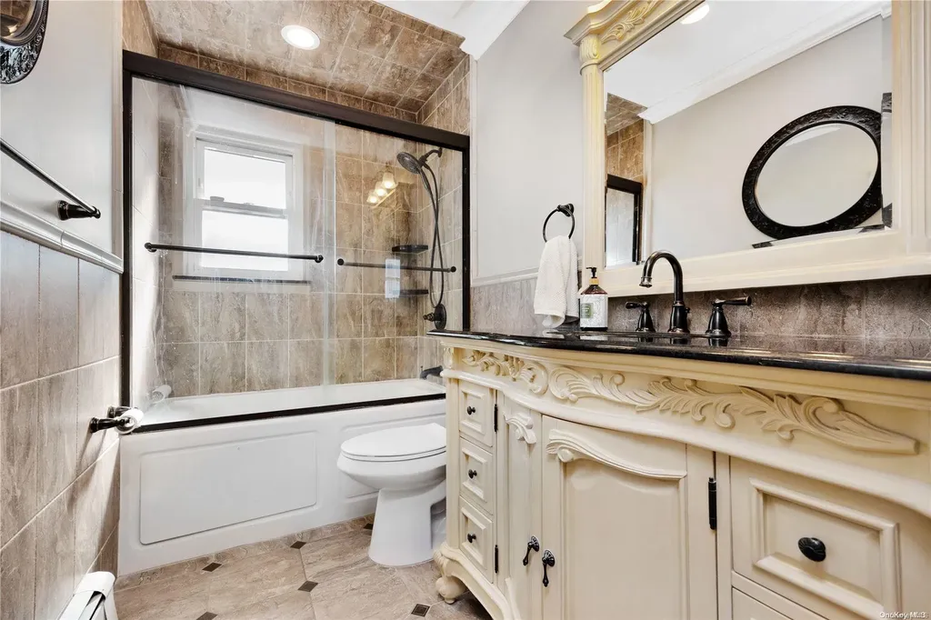 387 Montgomery Avenue Oceanside NY 11572