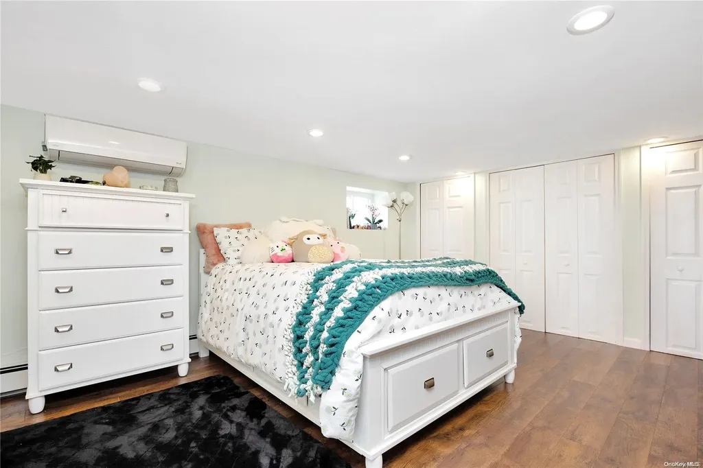 387 Montgomery Avenue Oceanside NY 11572