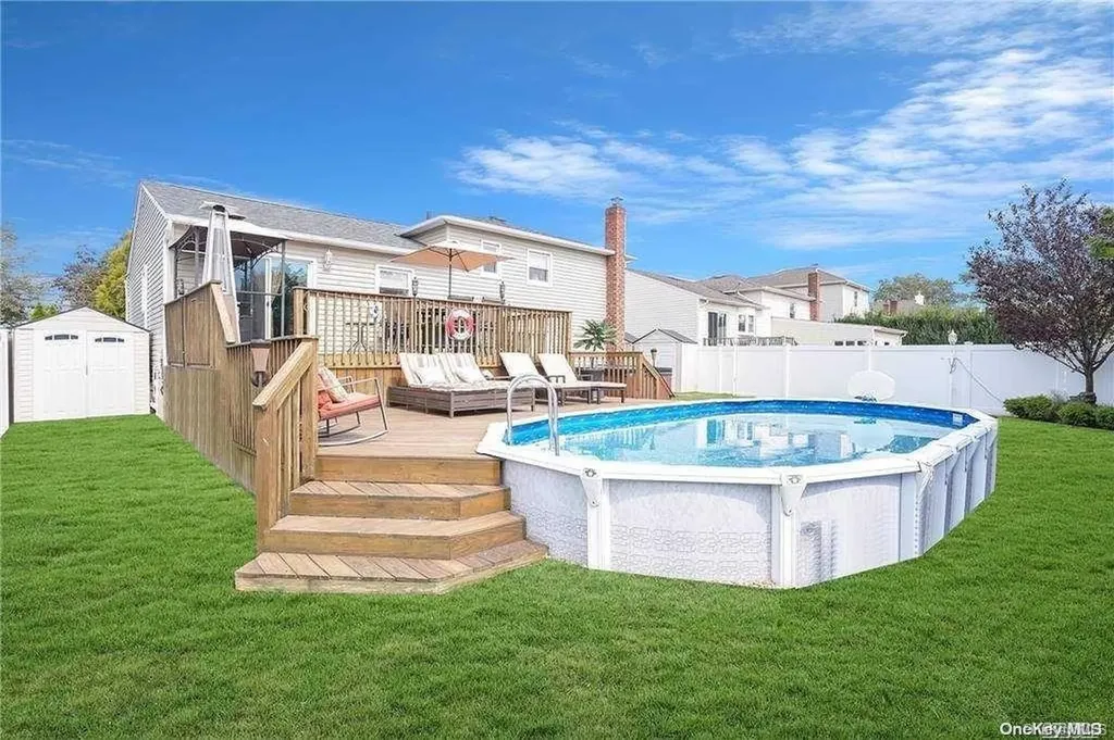 387 Montgomery Avenue Oceanside NY 11572