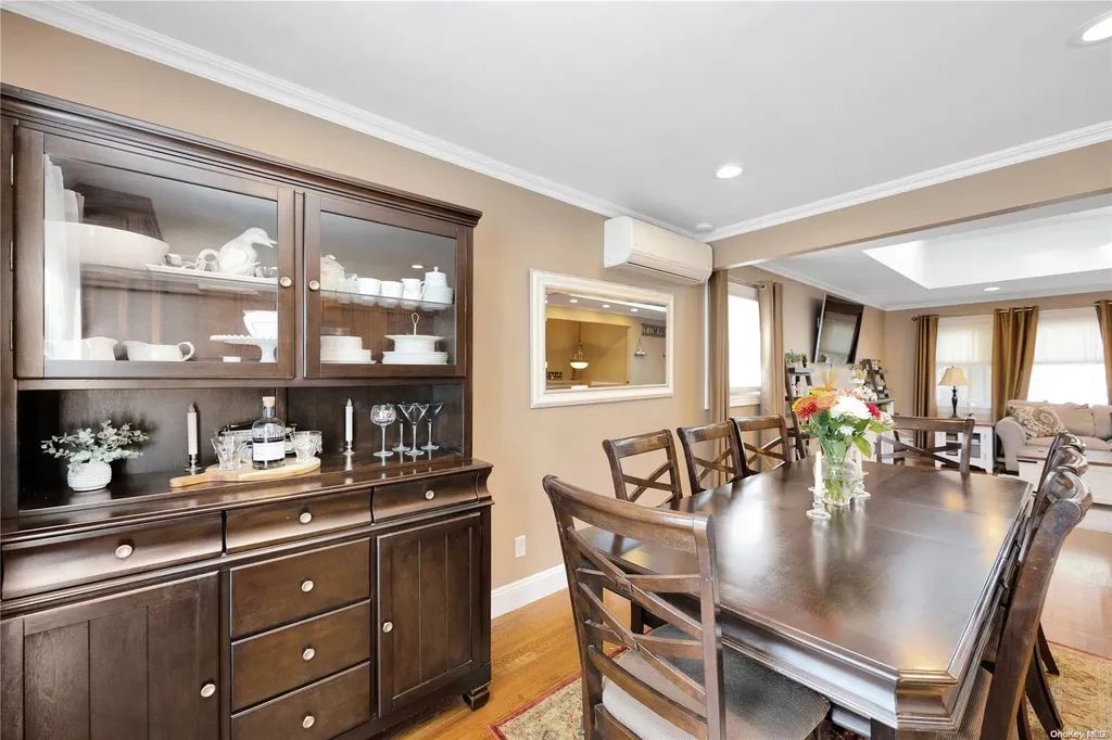 387 Montgomery Avenue Oceanside NY 11572