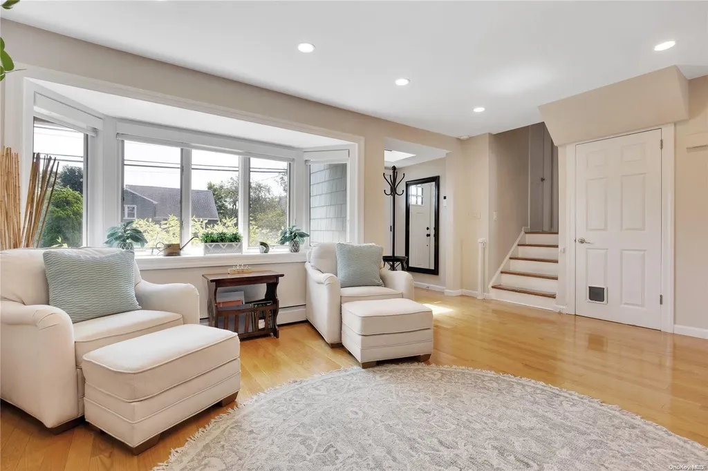 3425 Bayfield Boulevard Oceanside NY 11572
