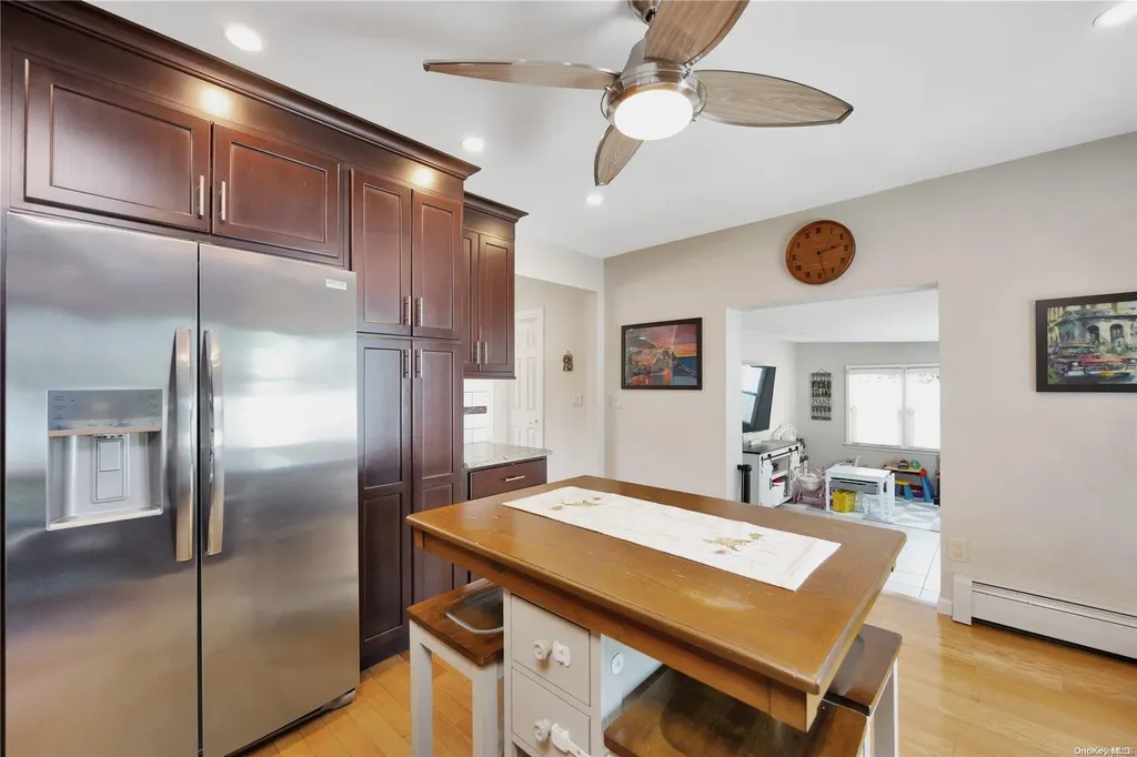 3425 Bayfield Boulevard Oceanside NY 11572