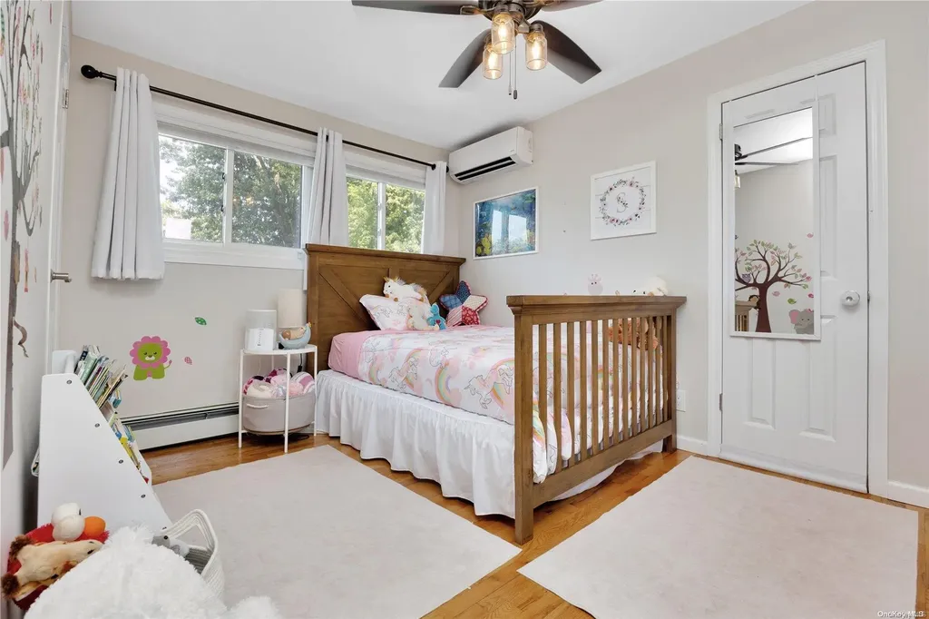 3425 Bayfield Boulevard Oceanside NY 11572