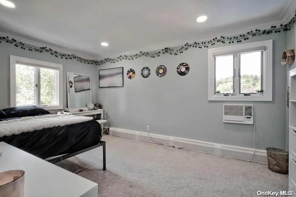 8 Glacier Drive Smithtown NY 11787