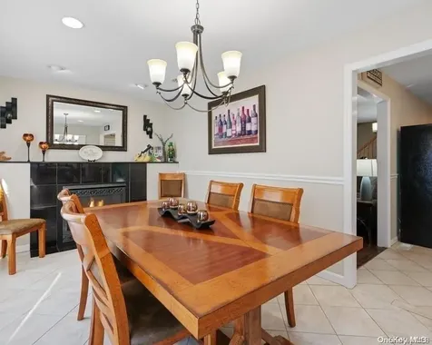 1382 America Avenue West Babylon NY 11704