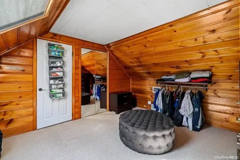 1382 America Avenue West Babylon NY 11704