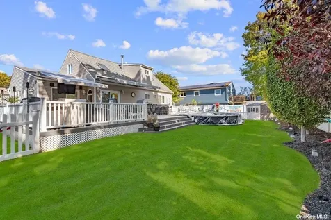 1382 America Avenue West Babylon NY 11704