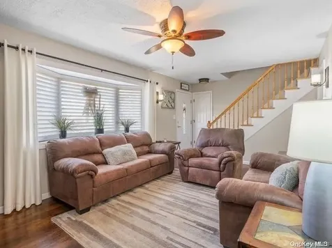 1382 America Avenue West Babylon NY 11704