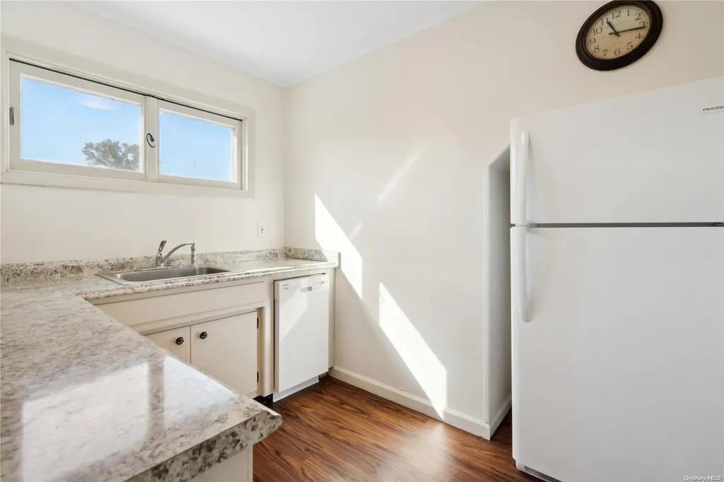 60 Morris Parkway Valley Stream NY 11580