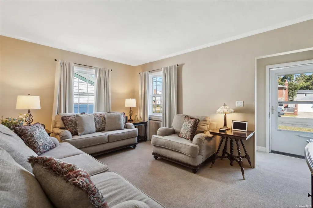 60 Morris Parkway Valley Stream NY 11580