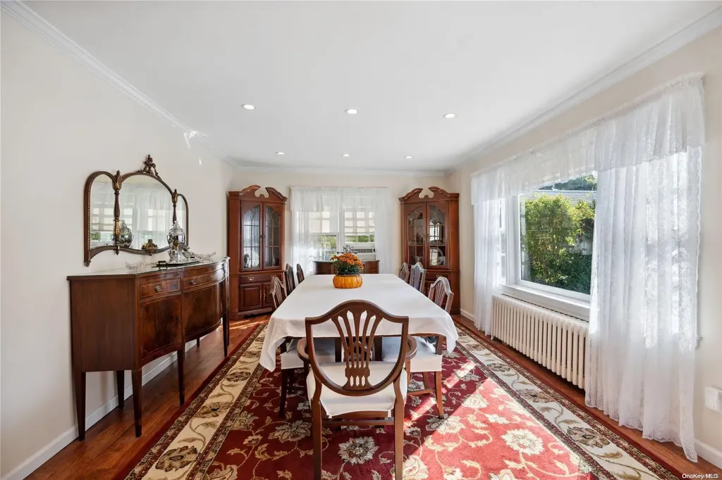60 Morris Parkway Valley Stream NY 11580
