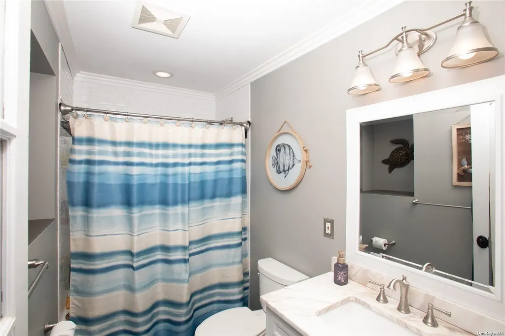2 Johnson Court Babylon NY 11702