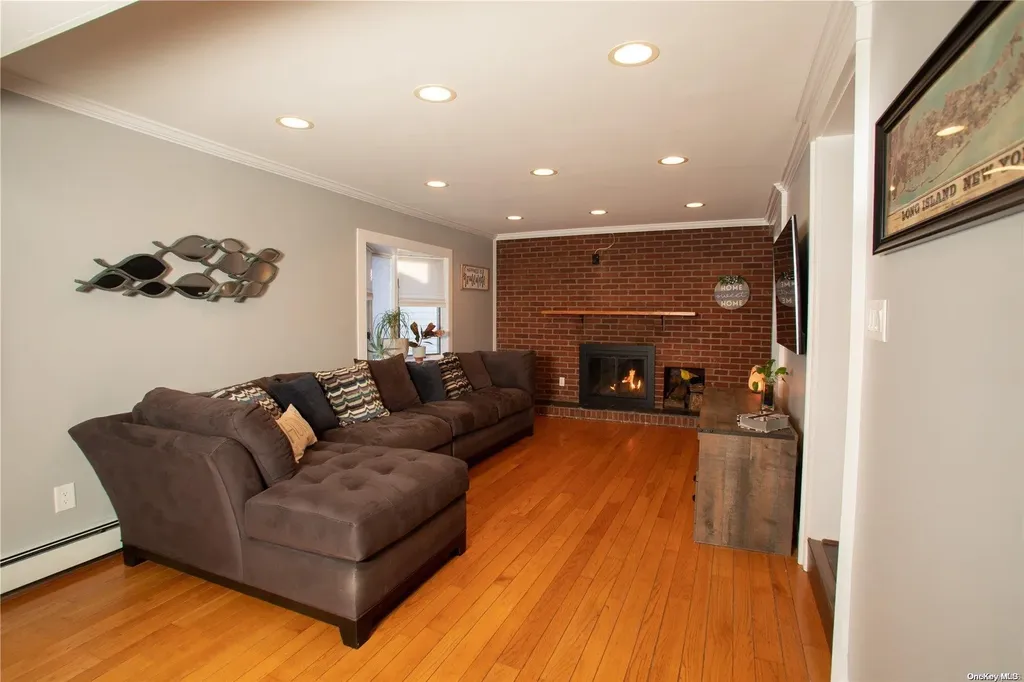 2 Johnson Court Babylon NY 11702