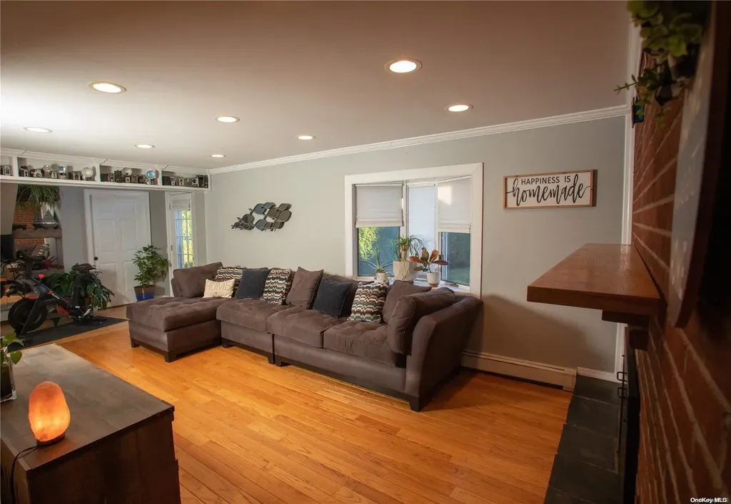 2 Johnson Court Babylon NY 11702