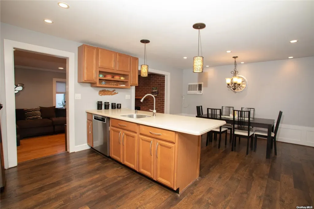 2 Johnson Court Babylon NY 11702