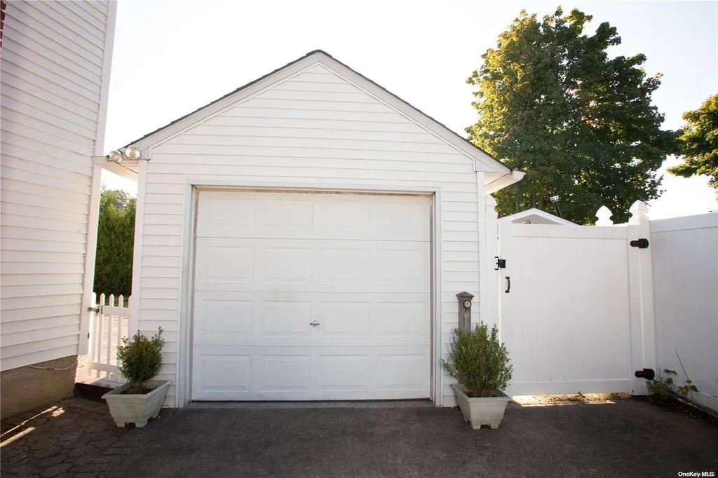 2 Johnson Court Babylon NY 11702