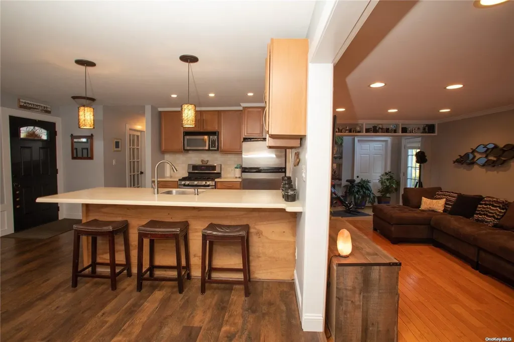 2 Johnson Court Babylon NY 11702