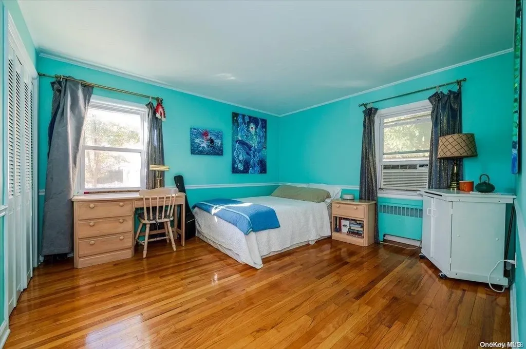 1154 Maple Avenue South Hempstead NY 11550