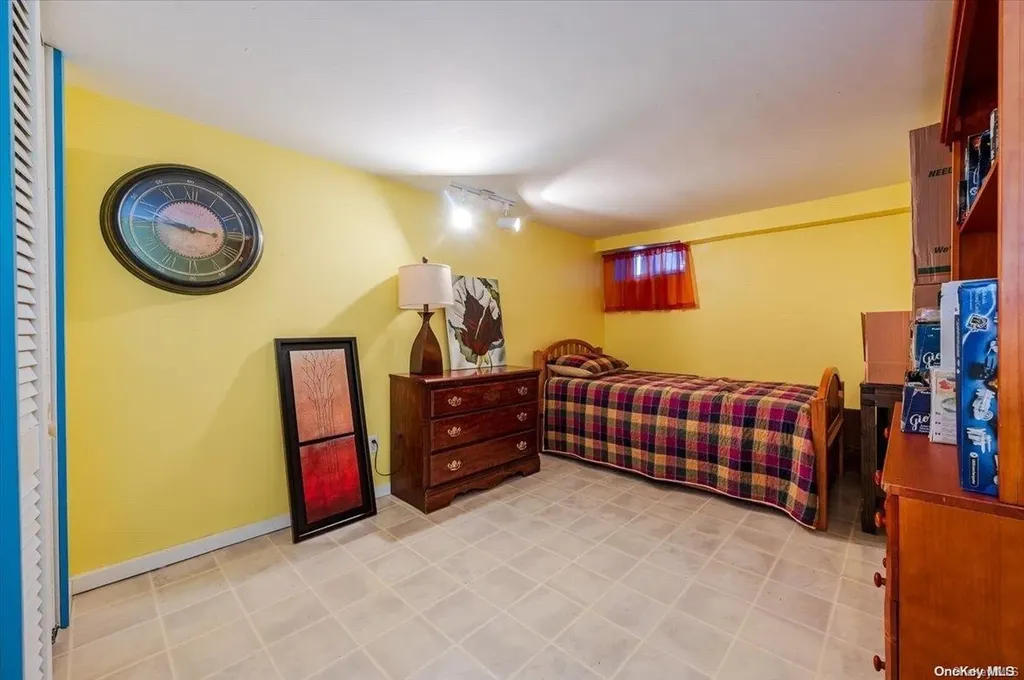 1154 Maple Avenue South Hempstead NY 11550