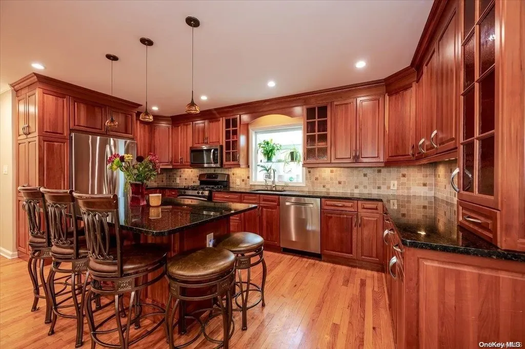 1154 Maple Avenue South Hempstead NY 11550