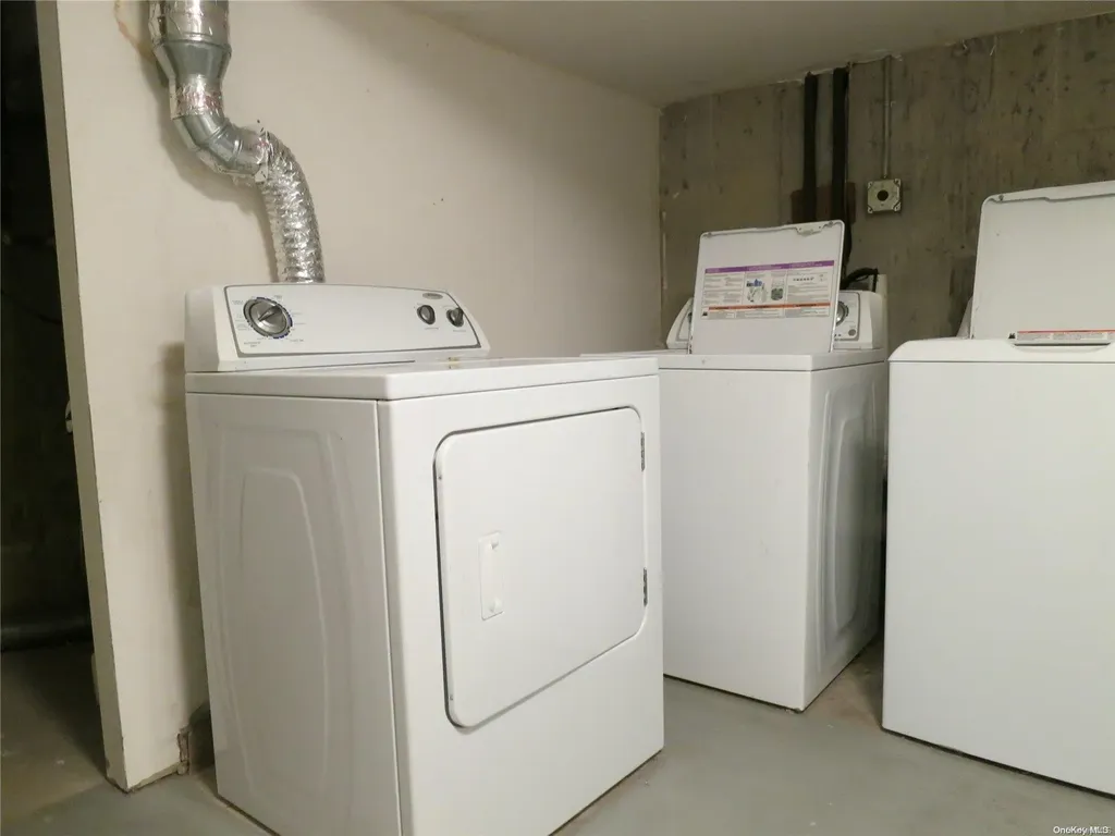 110 Atlantic Avenue Lynbrook NY 11563