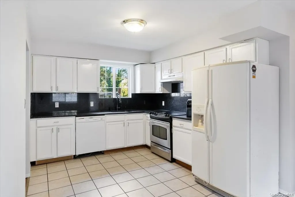 62 Longfellow Drive Mastic Beach NY 11951