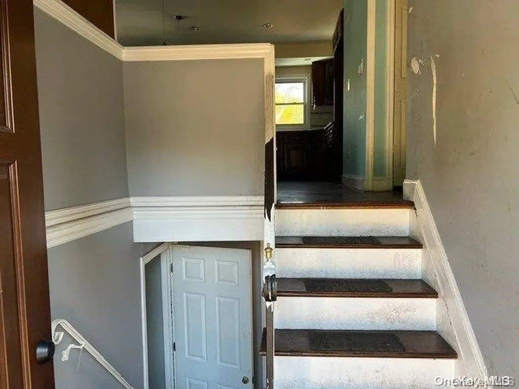 99 Calebs Path Central Islip NY 11722