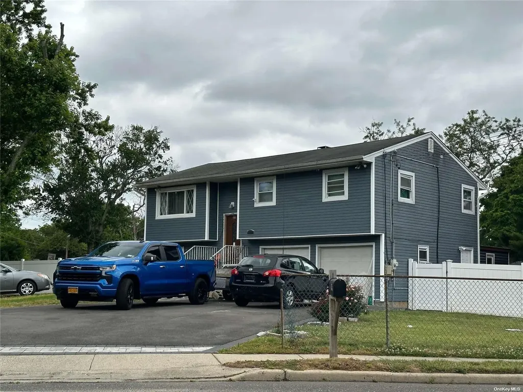99 Calebs Path Central Islip NY 11722