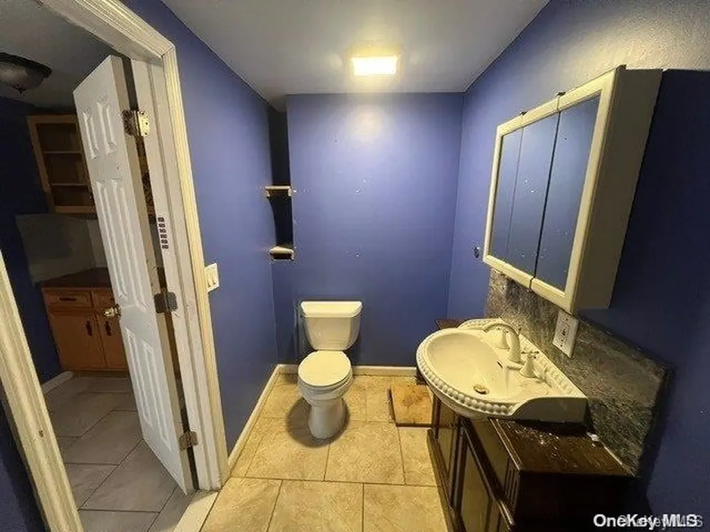 99 Calebs Path Central Islip NY 11722