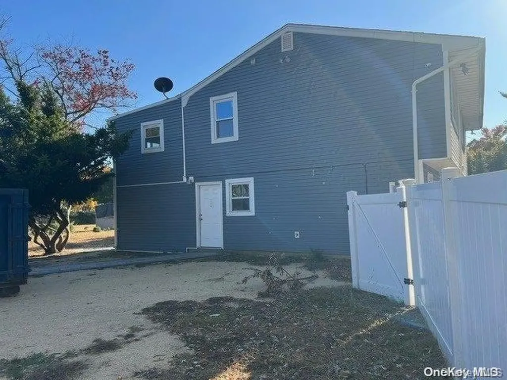 99 Calebs Path Central Islip NY 11722